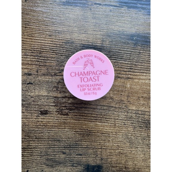 Bath & Body Works ~ Exfoliating Lip Scrub CHAMPAGNE TOAST ~ NEW & SEALED - Picture 1 of 3